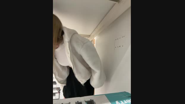 EvieEvans StripChat Female 05-03-2025