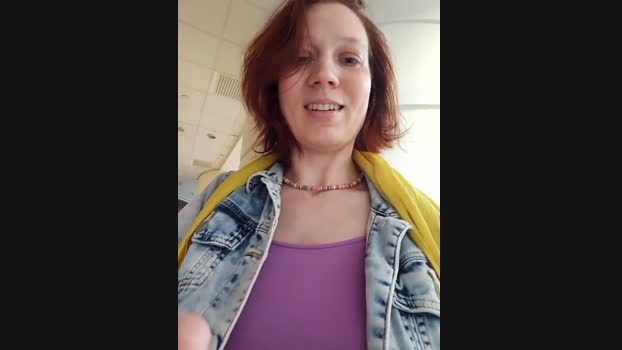 Exhibitionsplit StripChat Female 05-03-2025