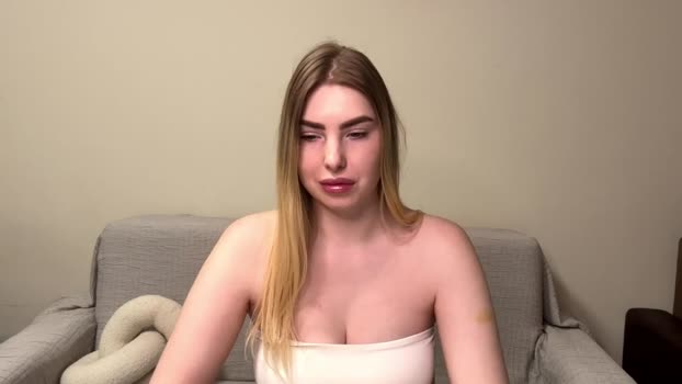 RenataFih0or_ MyFreeCams Female 06-03-2025