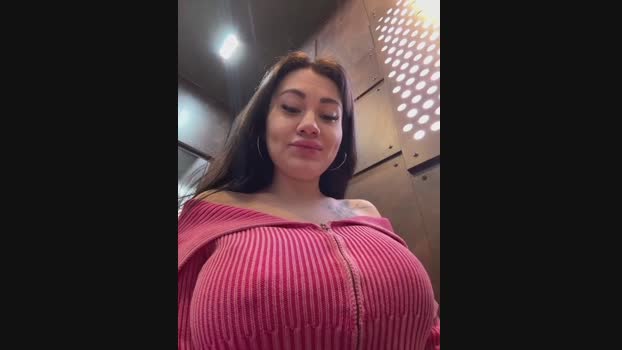 Wet__Bunny StripChat Female 05-03-2025