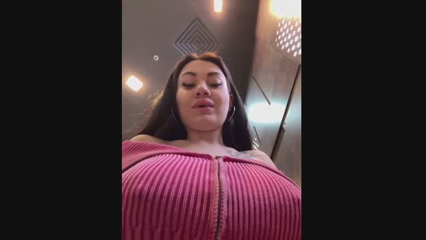 Wet__Bunny StripChat Female 06-03-2025