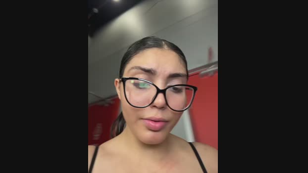 zui_lu StripChat Female 06-03-2025