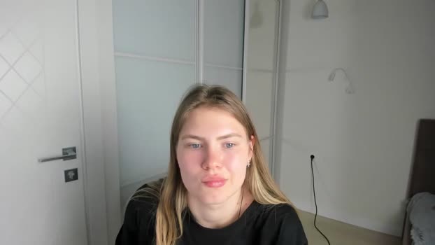 AuroraBlis MyFreeCams Female 07-03-2025