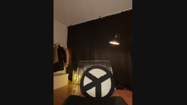Lena_Blom StripChat Female 06-03-2025