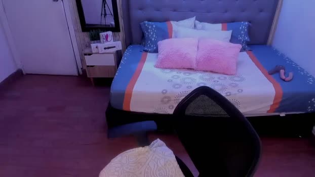 AbellaCroft MyFreeCams Female 08-03-2025