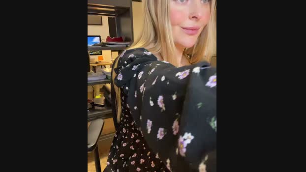 EmaSalis StripChat Female 07-03-2025