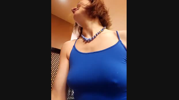 Exhibitionsplit StripChat Female 08-03-2025