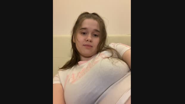 HornyGirlH StripChat Female 07-03-2025