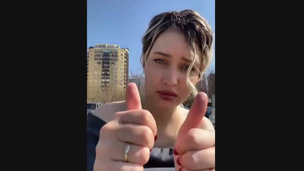 KikiWatson StripChat Female 08-03-2025