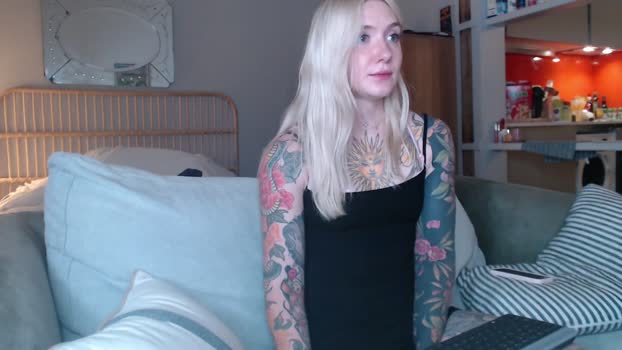 LassCherry18 MyFreeCams Female 07-03-2025