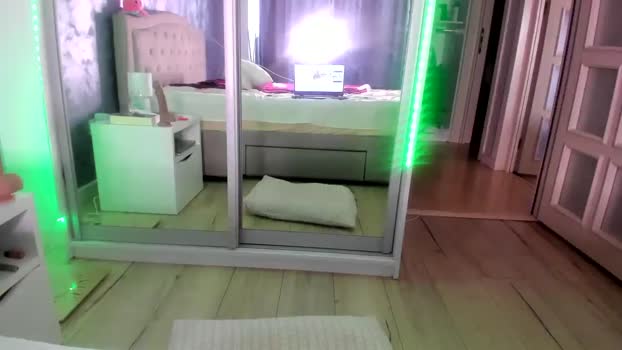 LeighlaLove MyFreeCams Female 08-03-2025