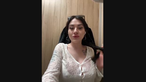 Wet__Bunny StripChat Female 08-03-2025