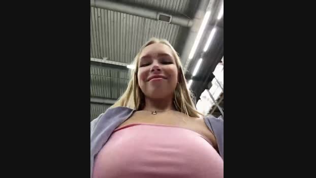 mur_girl StripChat Female 08-03-2025