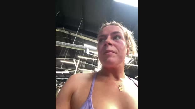 oliviafranciis StripChat Female 08-03-2025