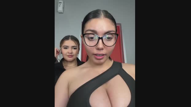 zui_lu StripChat Female 08-03-2025