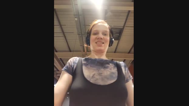 Exhibitionsplit StripChat Female 08-03-2025