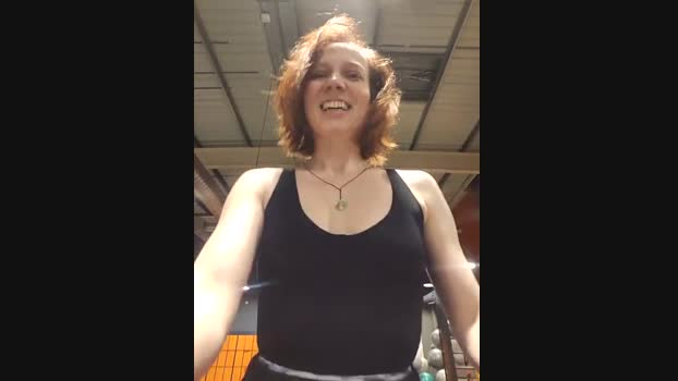 Exhibitionsplit StripChat Female 08-03-2025
