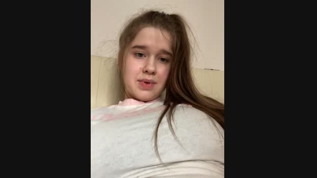 HornyGirlH StripChat Female 08-03-2025