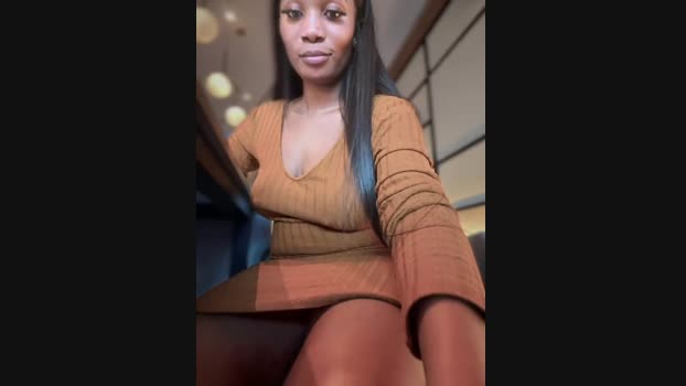 __Nessa__ StripChat Female 08-03-2025