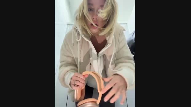 SSSATIVA_model StripChat Female 08-03-2025