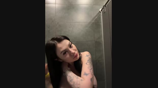 Wet__Bunny StripChat Female 09-03-2025