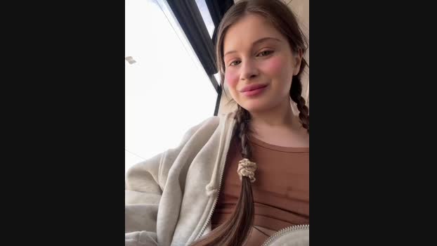 mmelicious StripChat Female 09-03-2025