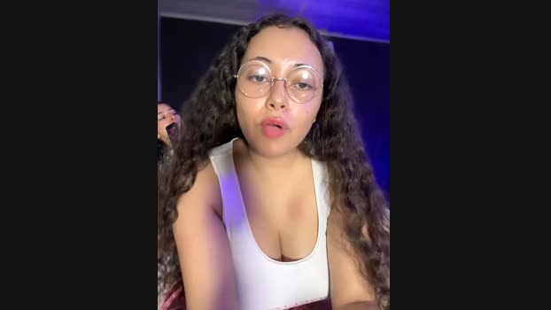 seraphine23 StripChat Female 08-03-2025