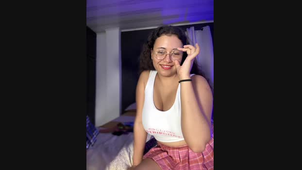 seraphine23 StripChat Female 08-03-2025