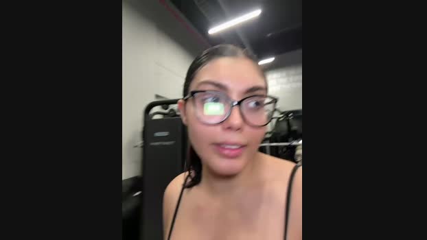 zui_lu StripChat Female 08-03-2025