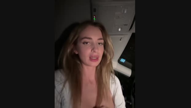 EvieEvans StripChat Female 09-03-2025