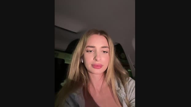 EvieEvans StripChat Female 09-03-2025