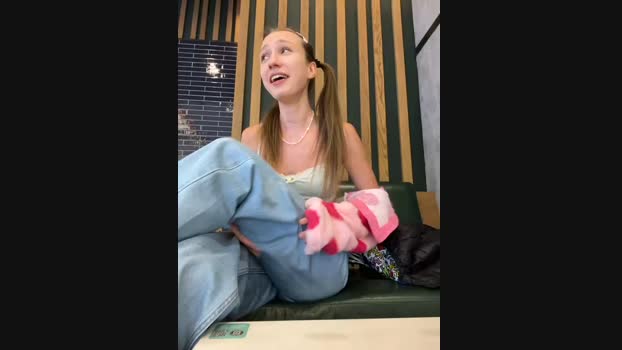 Lia__Love StripChat Female 10-03-2025