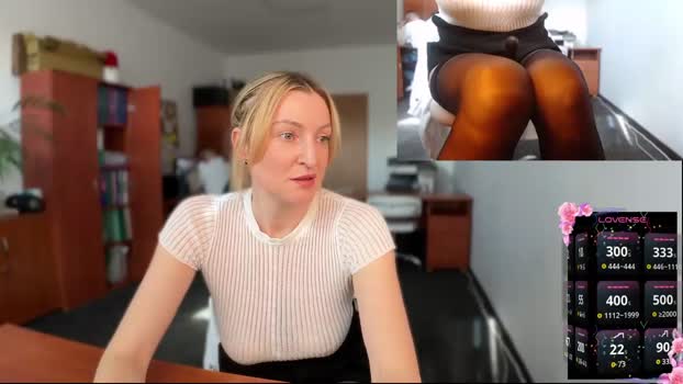 legsLONG StripChat Female 10-03-2025