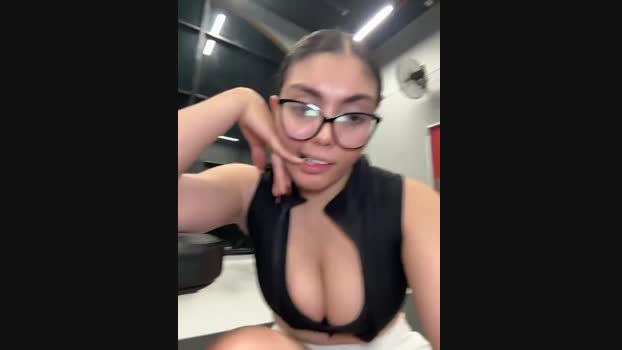 zui_lu StripChat Female 09-03-2025