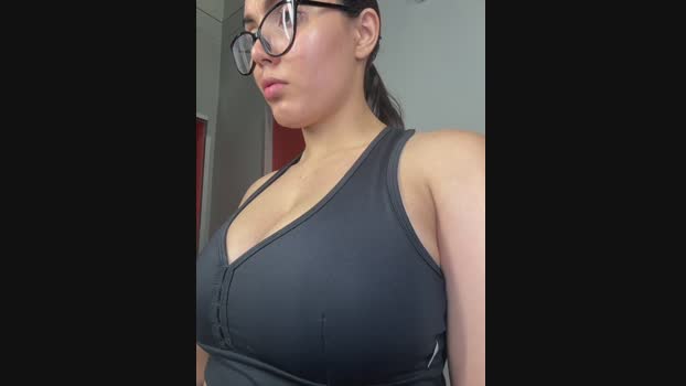 zui_lu StripChat Female 10-03-2025