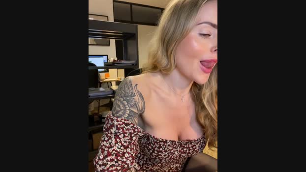 EmaSalis StripChat Female 11-03-2025