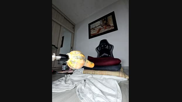 big_pusyy StripChat Female 10-03-2025