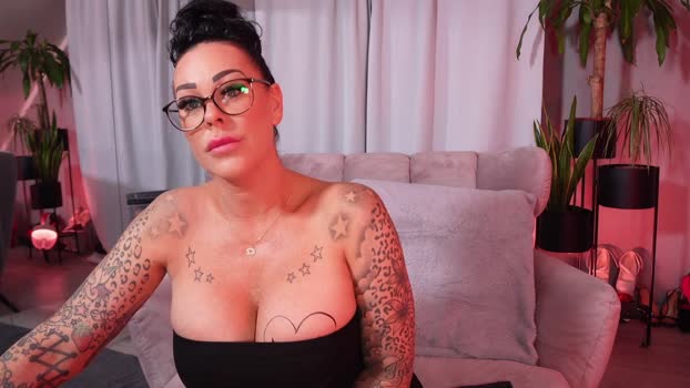 hotmilfbitch StripChat Female 10-03-2025