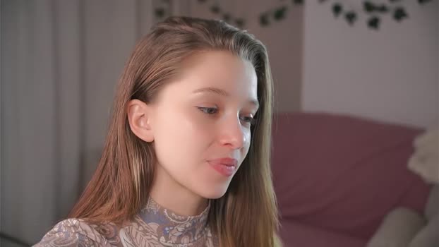 little_poetry Chaturbate Female 10-03-2025