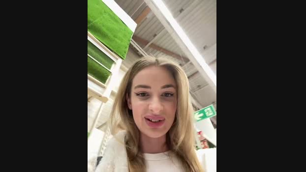 EvieEvans StripChat Female 11-03-2025