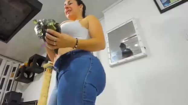 Laura_rojas99 MyFreeCams Female 11-03-2025