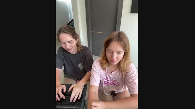 Nura_n_Sarah StripChat Female 12-03-2025