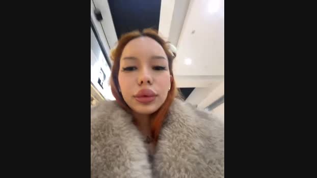 babydolll StripChat Female 12-03-2025