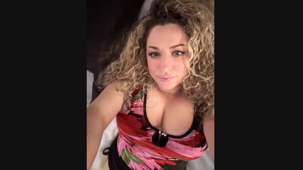 miamellycious StripChat Female 12-03-2025