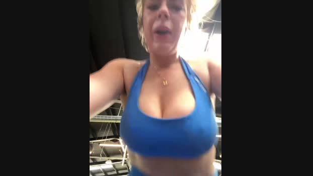 oliviafranciis StripChat Female 12-03-2025