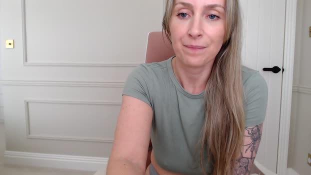 Eleah MyFreeCams Female 13-03-2025