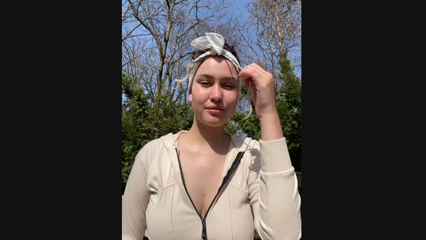 KikiWatson StripChat Female 13-03-2025