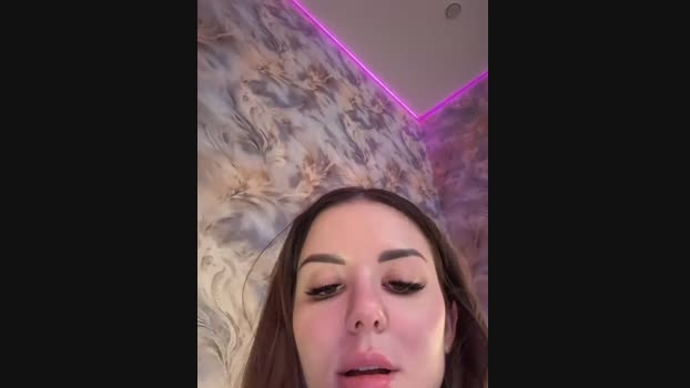 Alina_Vibe_Me StripChat Female 13-03-2025