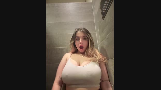 Alirawrz StripChat Female 13-03-2025