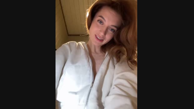 -AngelAri- StripChat Female 14-03-2025